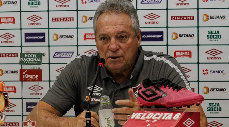 Abel Braga na entrevista coletiva após a vitória sobre o Botafogo por 2x1