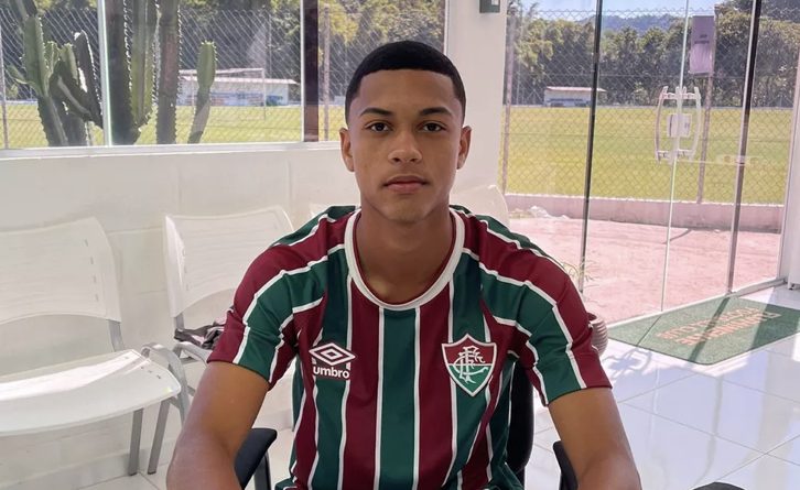 Jovem promessa renova contrato ate 2026(Foto:Divulgação)