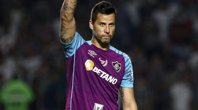 Fábio completou cinco jogos pelo Flu na partida contra o Millonarios