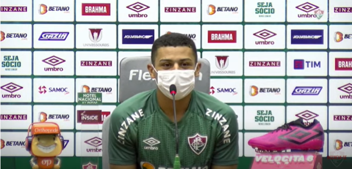 O volante André concedeu entrevista coletiva no CTCC nesta quinta feira.