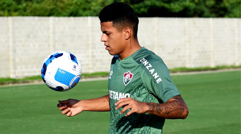 Matheus Martins em sessão de treinamento no CT Carlos Castilho
