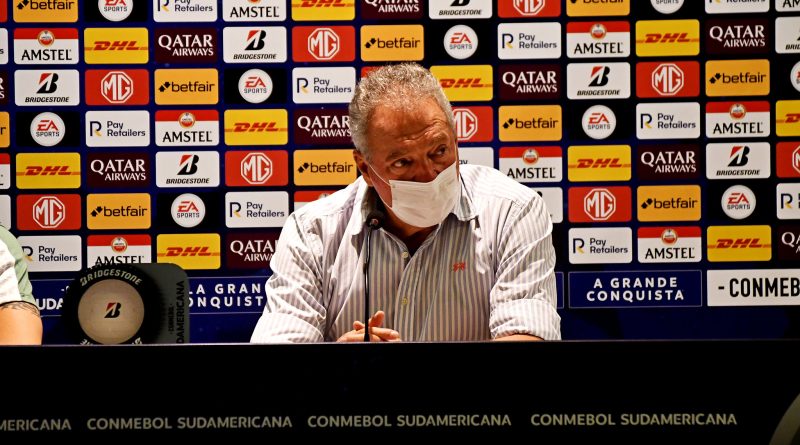 Abel Braga em entrevista coletiva pós empate na Sul-Americana