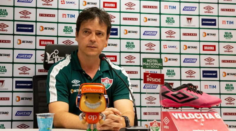 Fernando Diniz em entrevista coletiva após derrota contra o Flamengo