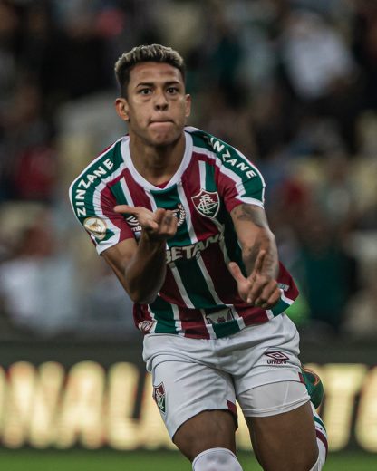 Com esse resultado, o Fluminense ultrapassou o tricolor paulista e deu um salto de quatro posições na tabela, ficando na 6ª colocação e a três pontos do G4. 