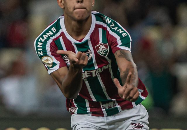 Com esse resultado, o Fluminense ultrapassou o tricolor paulista e deu um salto de quatro posições na tabela, ficando na 6ª colocação e a três pontos do G4. 