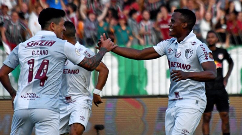 Arias e Cano marcaram e o Fluminense bateu o Bragantino no Brasileirão 2022