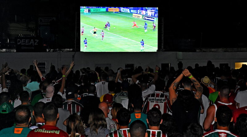 Contra o Fortaleza, o Fluminense vai promover um telão em Laranjeiras assim como na vitória sobre o Cruzeiro