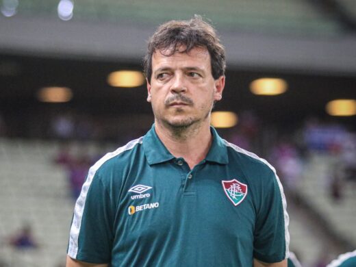 Diniz não vai ficar no banco na partida do Fluminense contra o Santos 