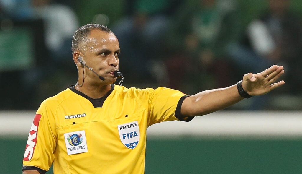 Wilton Pereira Sampaio será o árbitro de Fluminense x Fortaleza pela Copa do Brasil