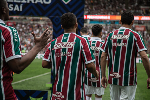 Fluminense entrou em campo homenageando Jô Suares contra o Cuiabá