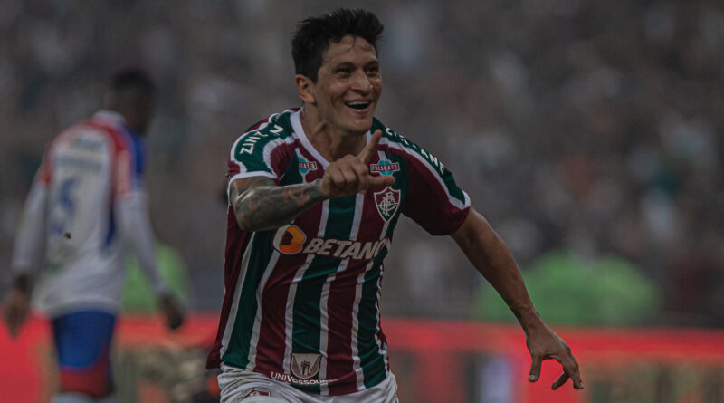 Cano marcou o gol que definiu a semifinal entre Fluminense e Corinthians
