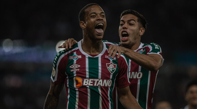 Confira os números de Caio Paulista pelo Fluminense