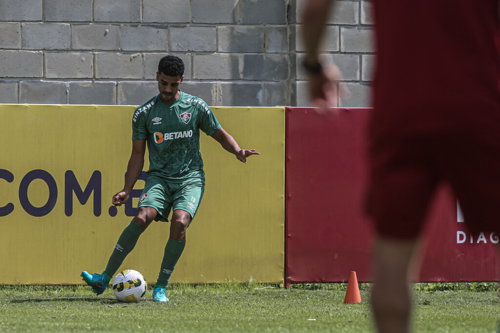 Alan em treino pelo Fluminense