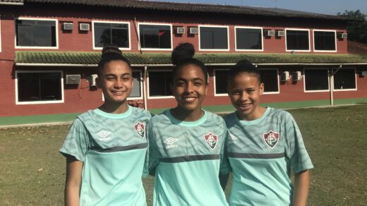 Reforços do time feminino sub-17 do Fluminense para o Carioca