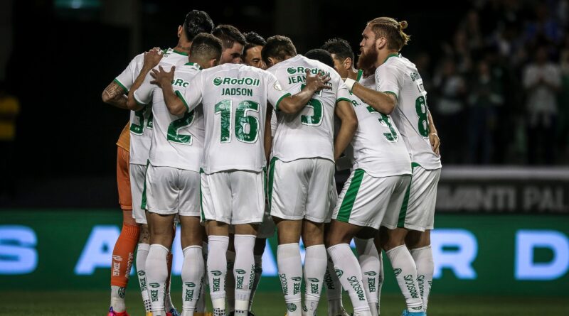 Juventude em campo contra o Palmeiras