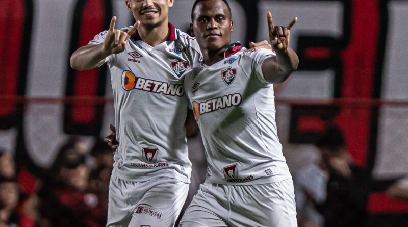 Arias campo pelo Fluminense, jogador tem status de inegociável