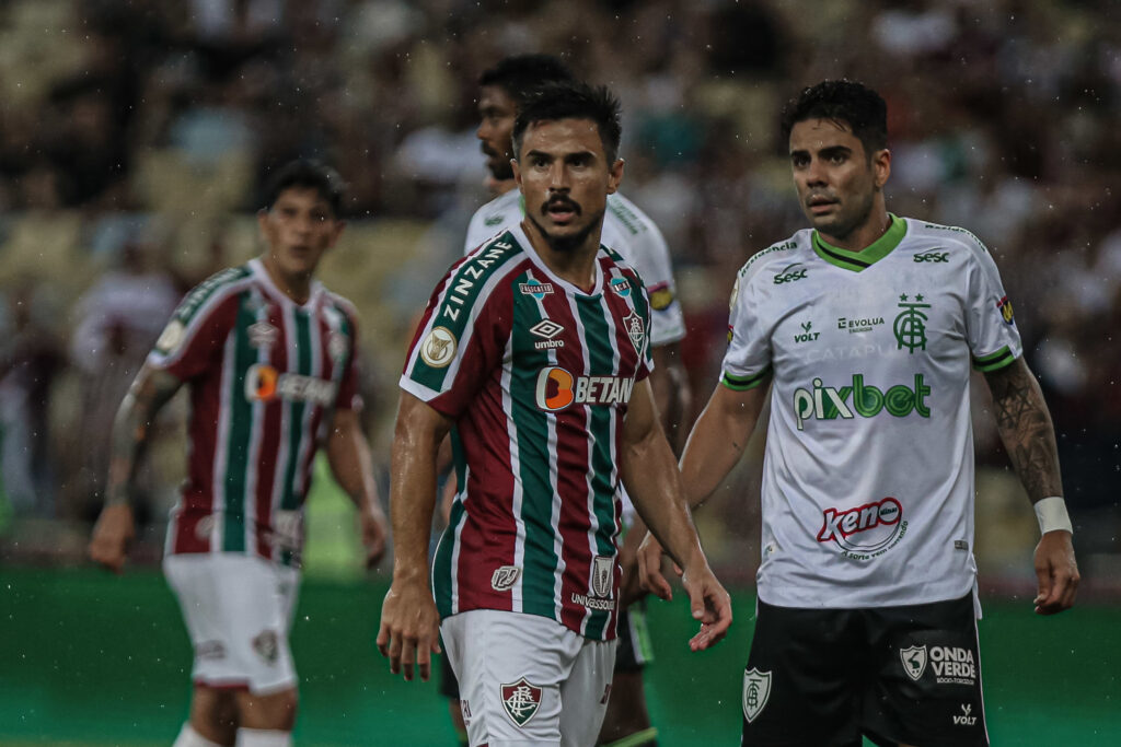 Willian Bigode entrou no segundo tempo da derrota do Fluminense para o América-MG, a quarta em casa pelo Brasileirão