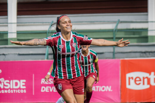 Fluminense vence o Botafogo e sai na frente pela vaga na final do Carioca Feminino Adulto