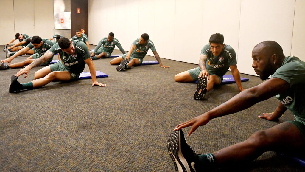 Fluminense fazendo um trabalho no hotel antes da partida contra o Ceará pelo Brasileirão