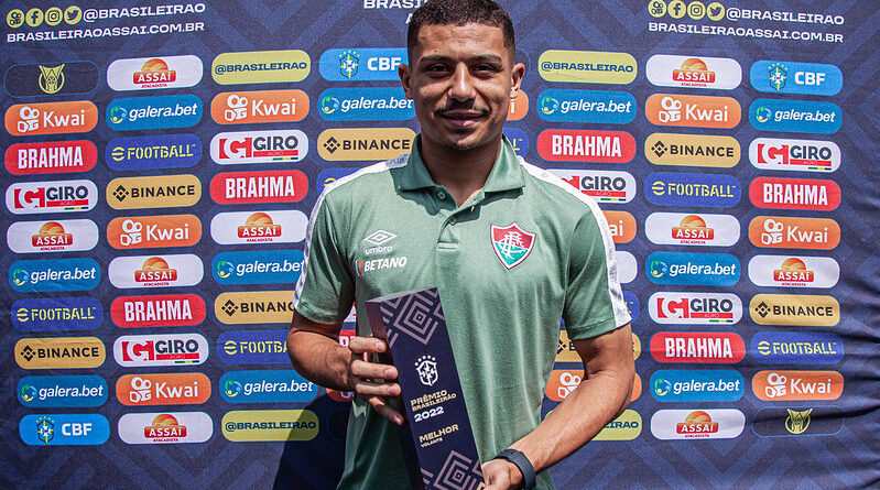 Jogador com mais passes certos no Brasileirão, André entrou para a seleção do campeonto