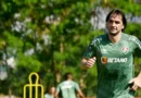 Fluminense acerta renovação de Matheus Ferraz por três meses para terminar tratamento de lesão