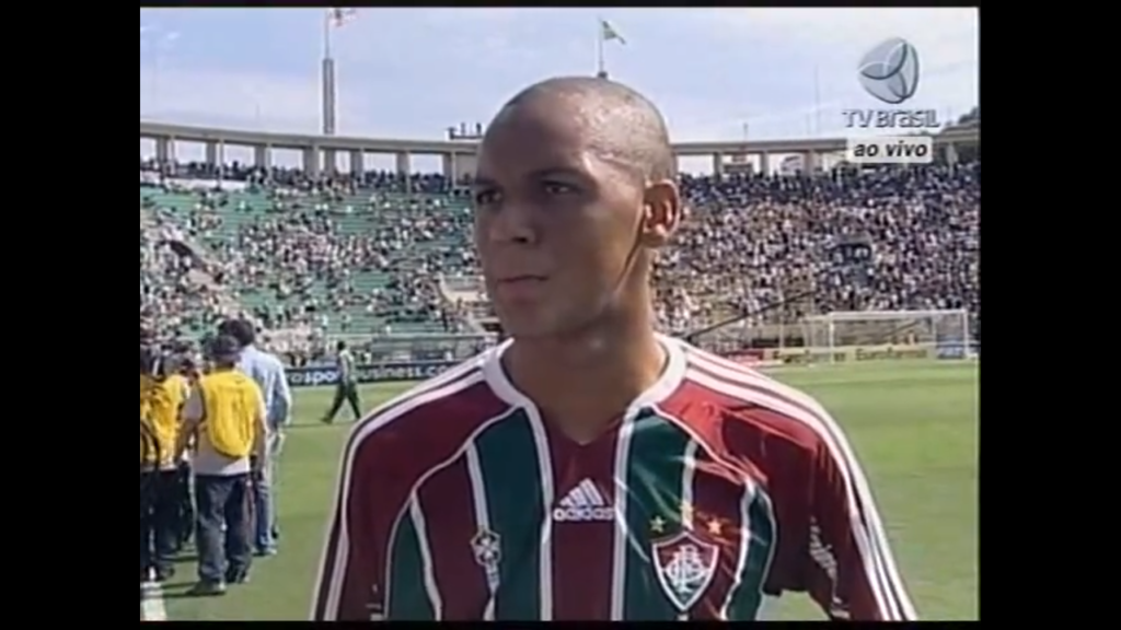 Fabinho com a camisa do Fluminense na final da Copinha 2012