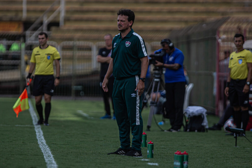 Fernando Diniz na estreia do Fluminense pelo Campeonato Carioca