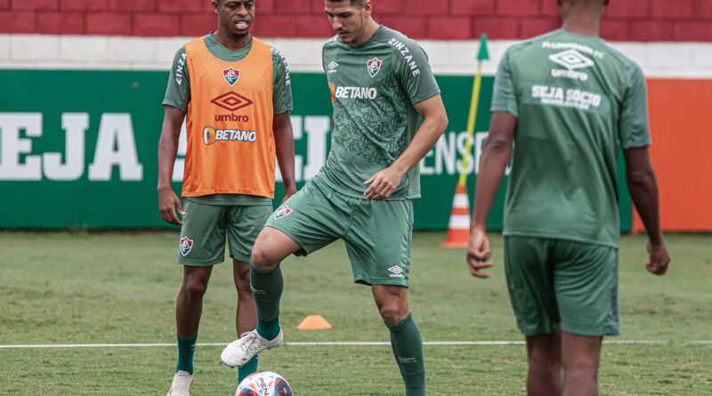 Nino no treino do Fluminense