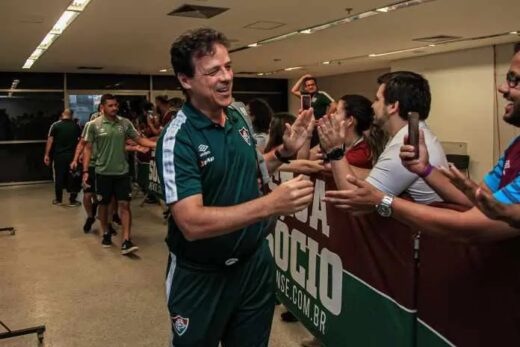 Medida que fez Diniz não participar da coletiva veio da CONMEBOL 