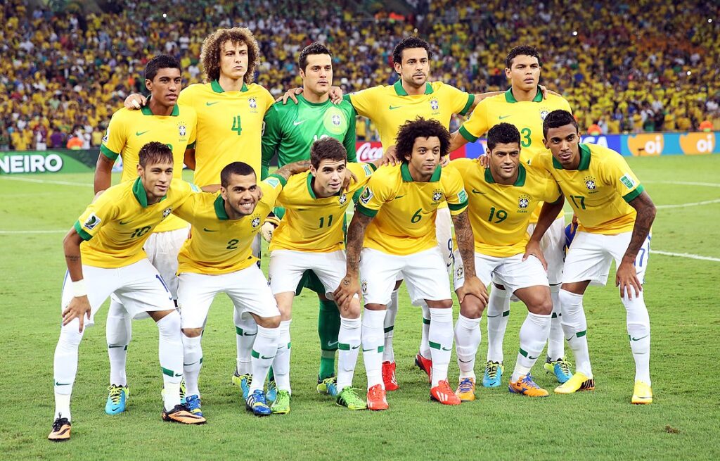Fred e Marcelo com a camisa da Seleção Brasileira na Copa das Confederações 2013