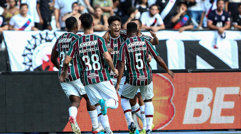 Cano comemorando seu gol contra o Vasco em 2022