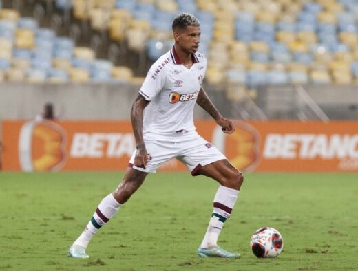 Midtjylland recusa proposta do Fluminense para prorrogar o empréstimo do Marrony 