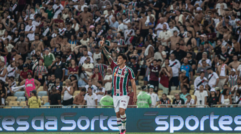 Cano comemorando o golaço contra o Vasco