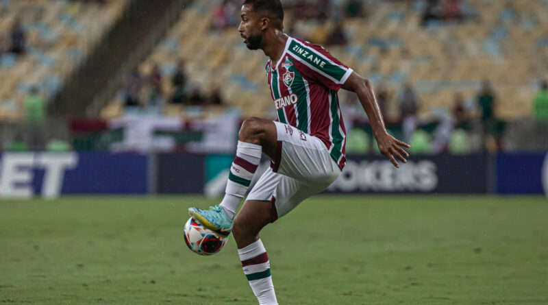 Jorge no treino do Fluminense