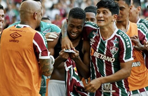 Keno fala de intensidade nos jogos e do ambiente no Fluminense: “Desde que eu cheguei aqui vi que era uma família”