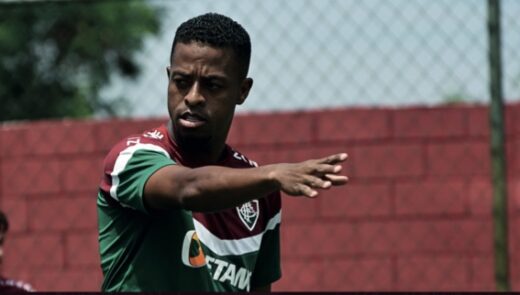 Keno vê partida complicado entre Fluminense e Flamengo: “Não existe favoritismo em uma final como essa”