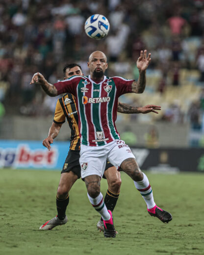 Felipe Melo contra o The Strongest no Maracanã - Foto: Mailson Santana/FFC