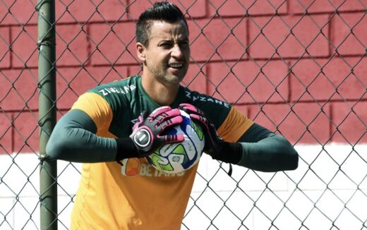 Mesmo com vantagem, Fábio mostra foco em jogo contra o Paysandu: “A gente encara como uma decisão”