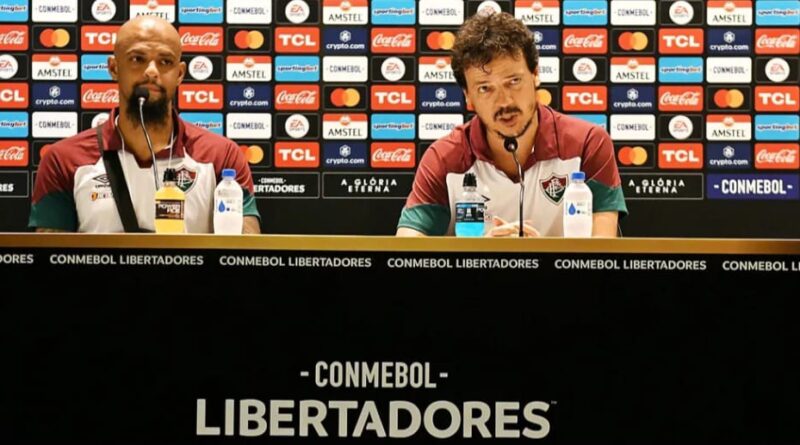 Fernando Diniz e Felipe Melo em coletiva pós Fluminense x The Strongest / Foto: Mailson Santana