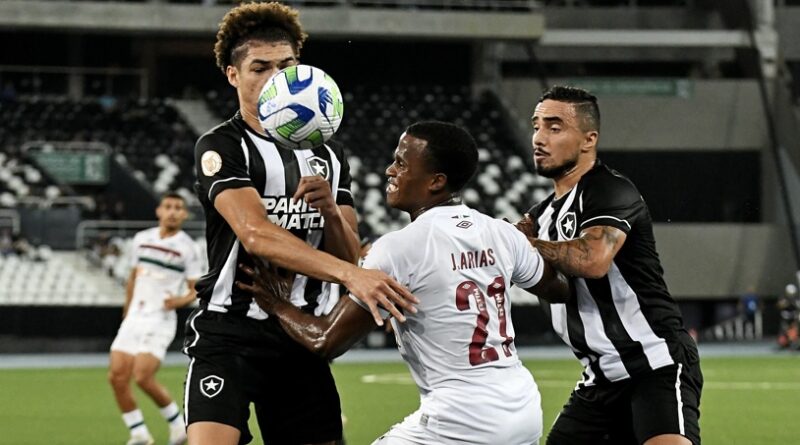 Fluminense perde invencibilidade de cinco jogos contra o Botafogo no Brasileiro