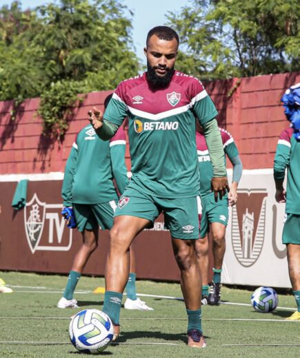 Samuel Xavier fala sobre jogo contra o Atlético-MG: “Jogando dentro de casa temos que ir em busca dos três pontos”