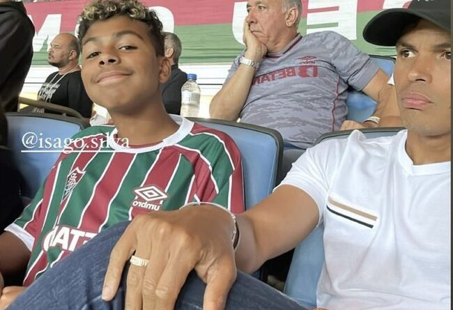 Thiago Silva vai ao Maracanã ver jogo do Fluminense pela Libertadores, mas não garante volta ao Tricolor: “Não gosto de ficar criando expectativa”
