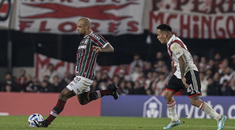 Conmebol multa Fluminense, Diniz e Felipe Melo por infrações no jogo contra o River Plate