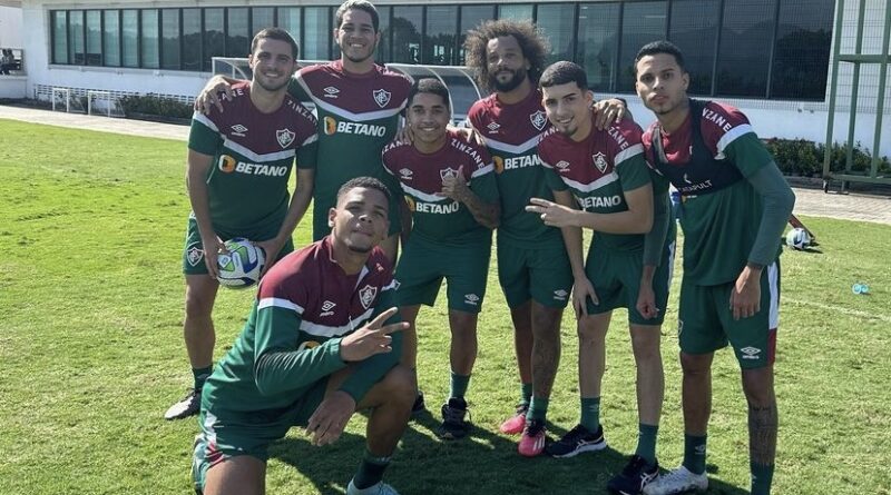 Marcelo posta foto com Alexsander em treino: “Cada dia melhor”