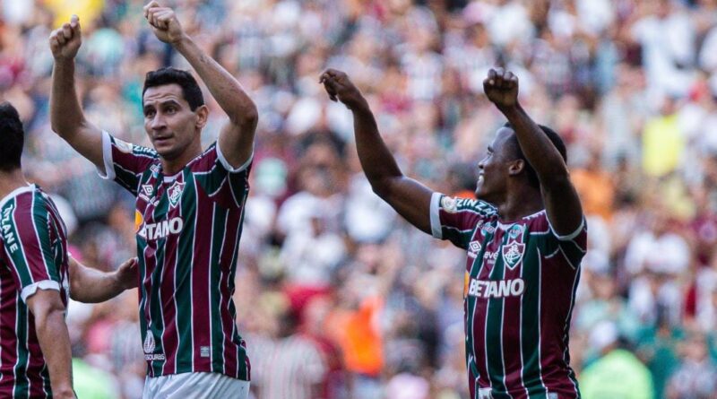 Ganso e Arias comemoram gol em Fluminense 2 x 1 RB Bragantino pelo Brasileirão 2023 / Foto: Fluminense FC