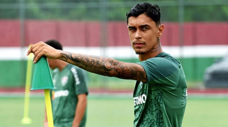 Vitor Mendes em treino pelo Fluminense / Foto: Reprodução Diário do Nordeste