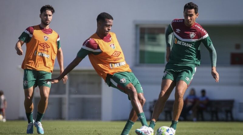 Após cumprir suspensão, Keno volta contra o Coritiba: “Espero fazer um grande jogo”