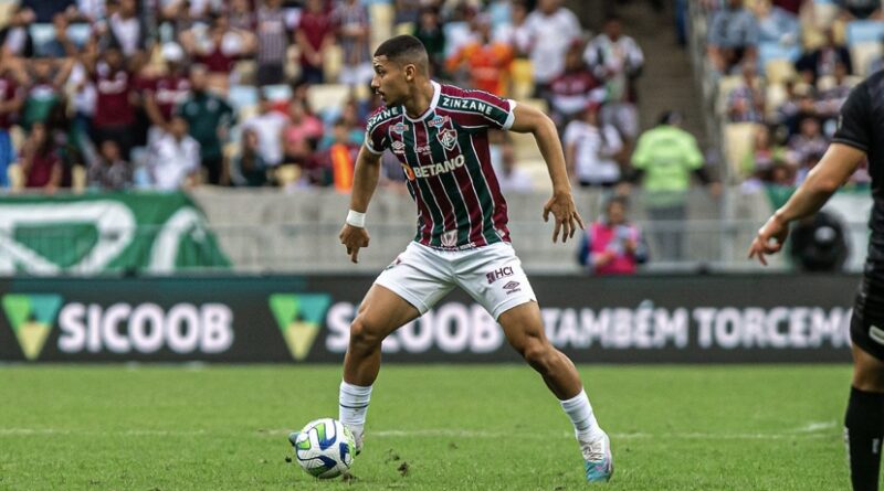 André e Nino levam terceiro amarelo e desfalcam o Fluminense contra o Palmeiras