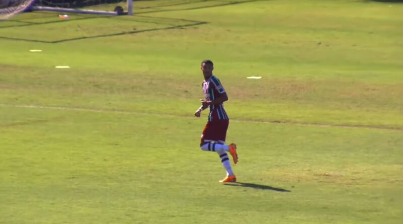 Jefté marca em Fluminense 2 x 3 Flamengo / Foto: Reprodução FluTV