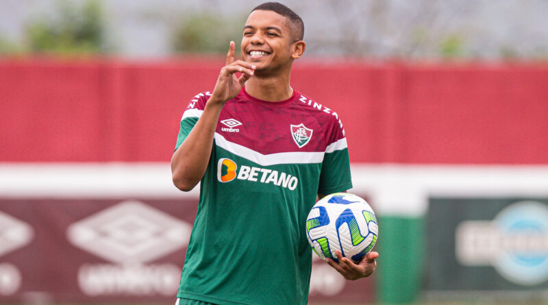 Fluminense informa motivo que deixou David Braz fora da viagem para Porto Alegre